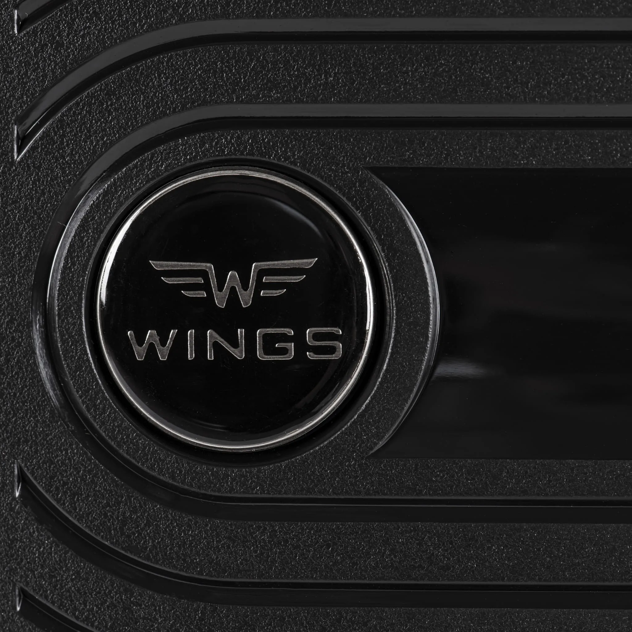 Wings DQ1810 zaļš rokas bagāžas koferis — Polipropilēns, 39L, 2.5 kg (logo)